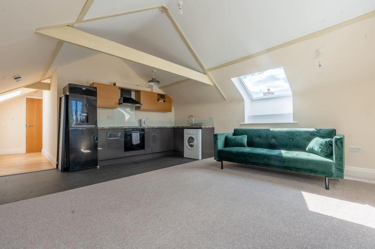 Charming 1-Bed Loft In Caerleon Leilighet Newport  Eksteriør bilde
